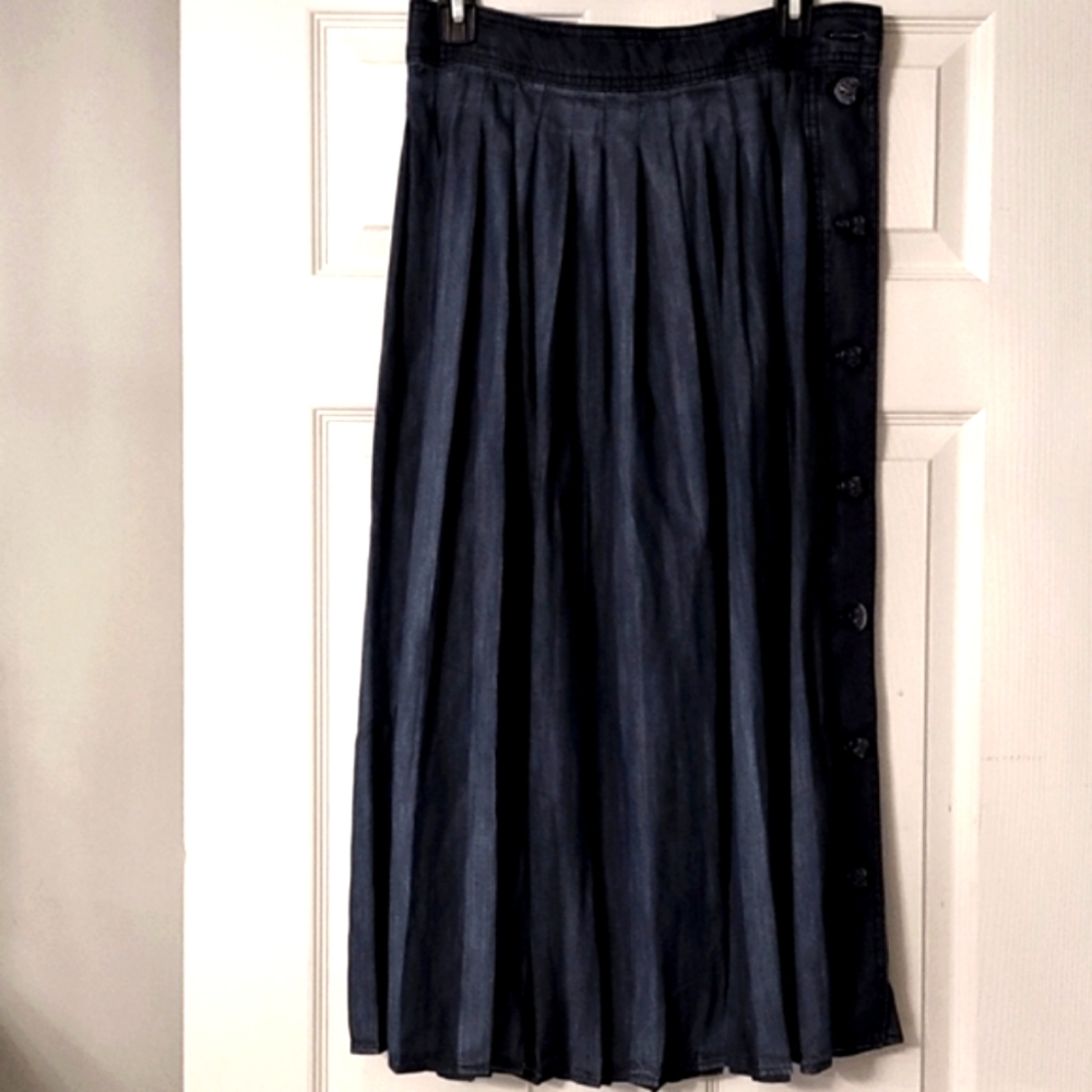 White House Black Market Denim Pleated Maxi Skirt